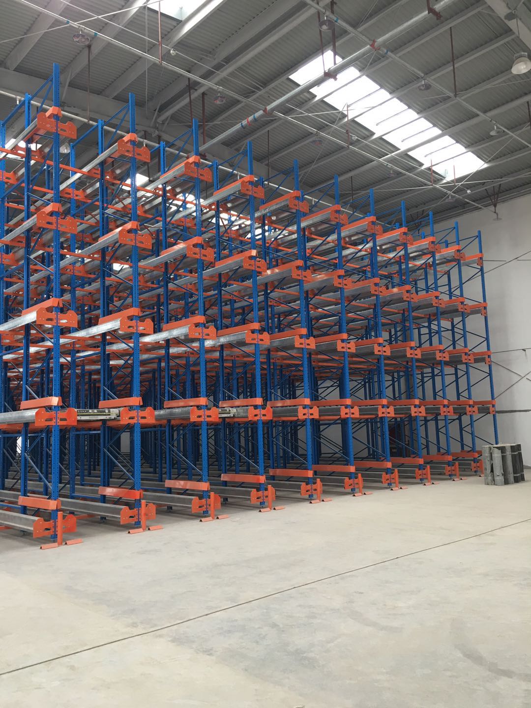 穿梭貨架如何讓你的倉(cāng)庫(kù)空間利用率提升