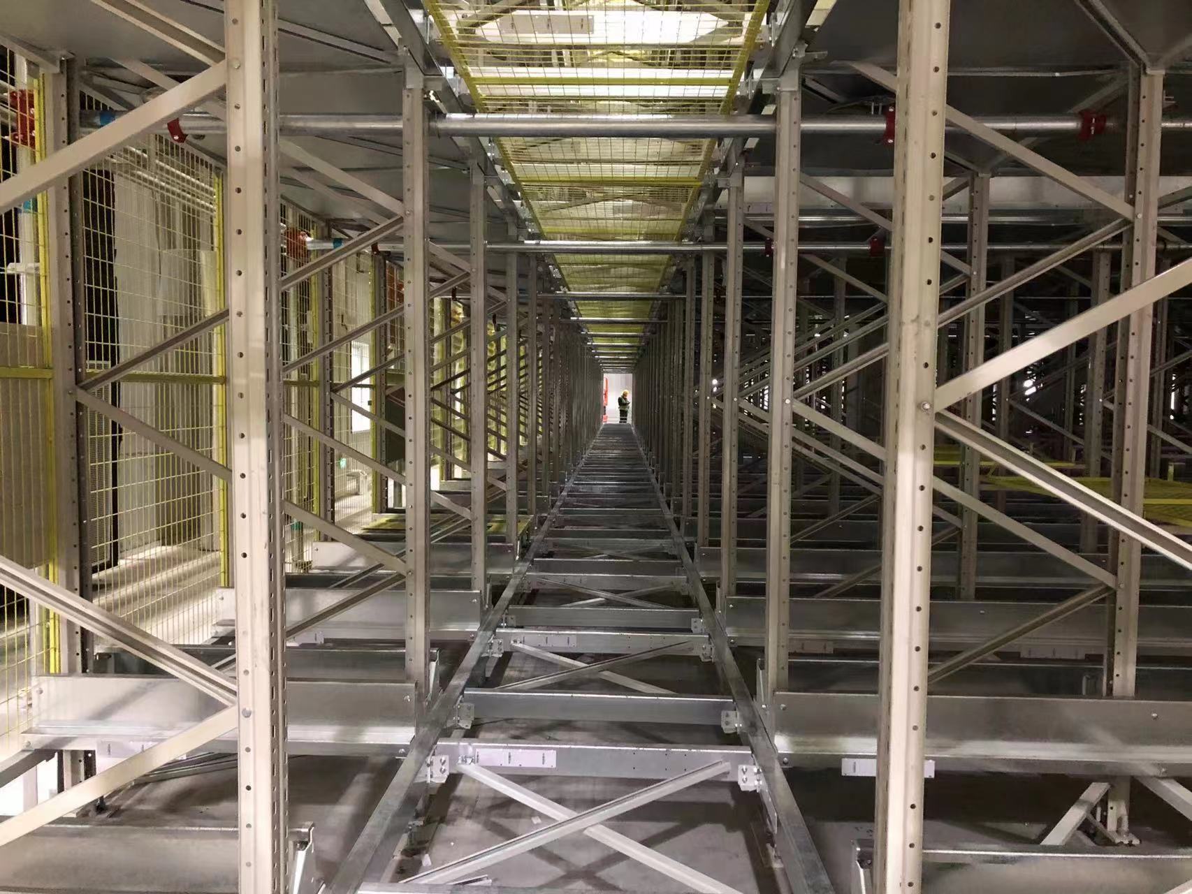 從傳統(tǒng)到智能：四向車立體庫(kù)如何解決倉(cāng)儲(chǔ)的三大痛點(diǎn)